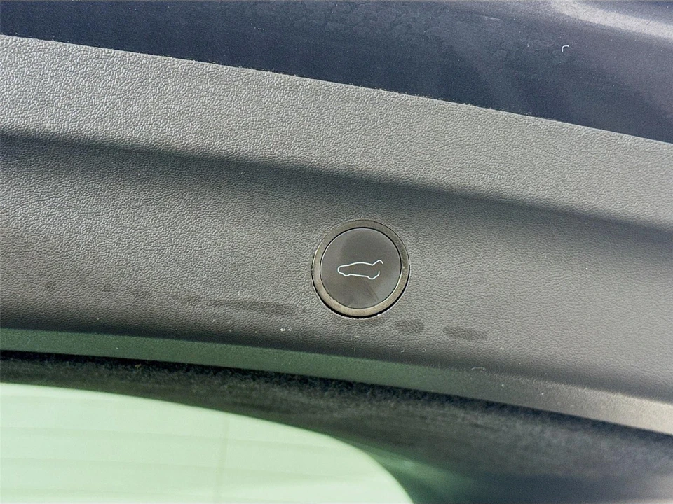 2024 Tesla Model Y - Image 14 of 21