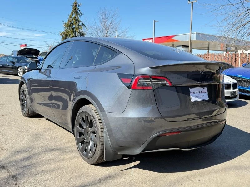 2024 Tesla Model Y - Image 7 of 12