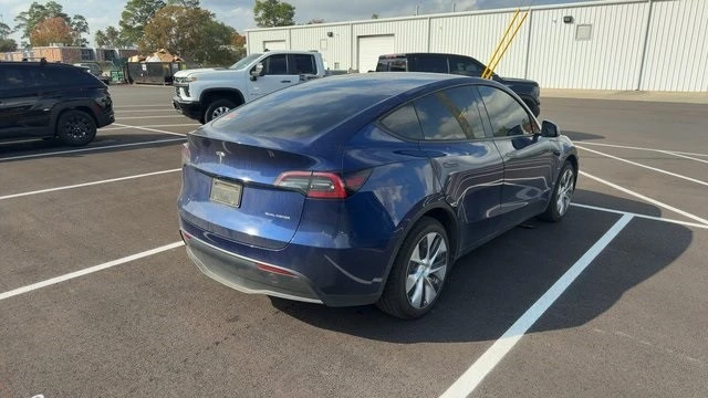 2024 Tesla Model Y - Image 4 of 6