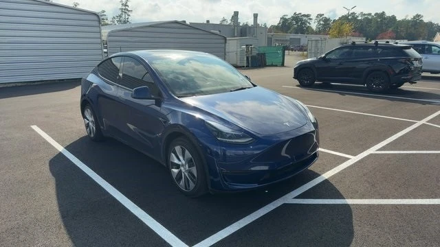 2024 Tesla Model Y - Image 2 of 6