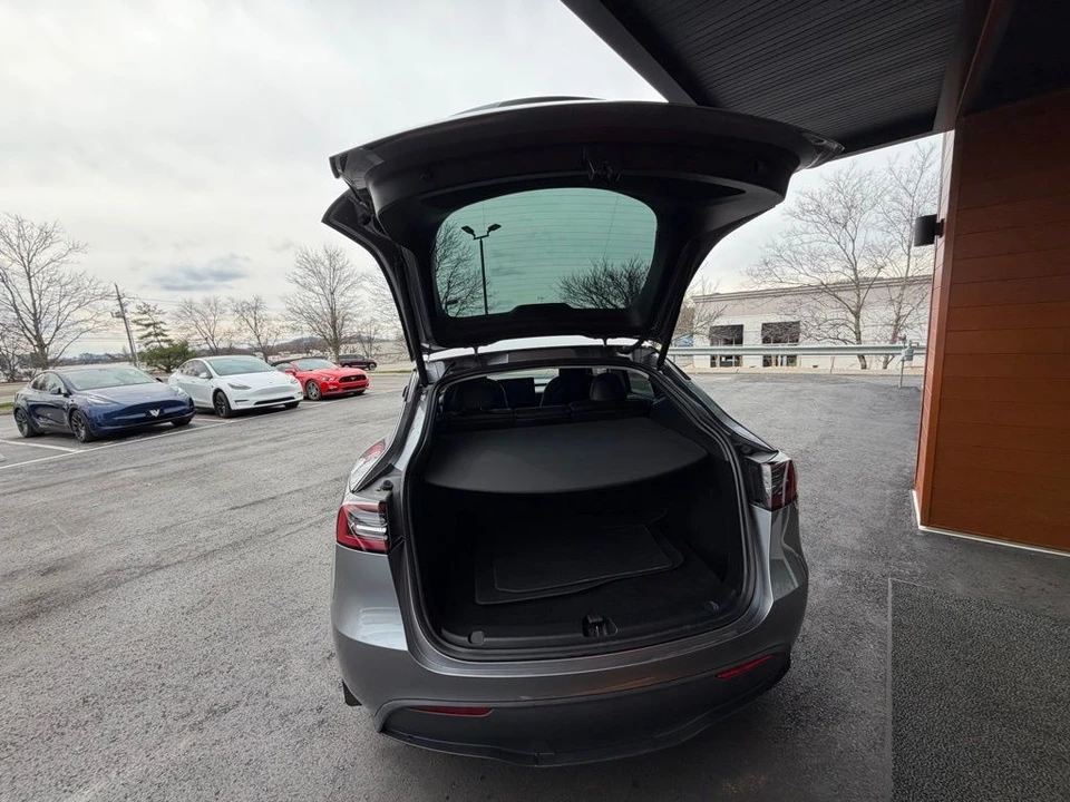 2024 Tesla Model Y - Image 6 of 17