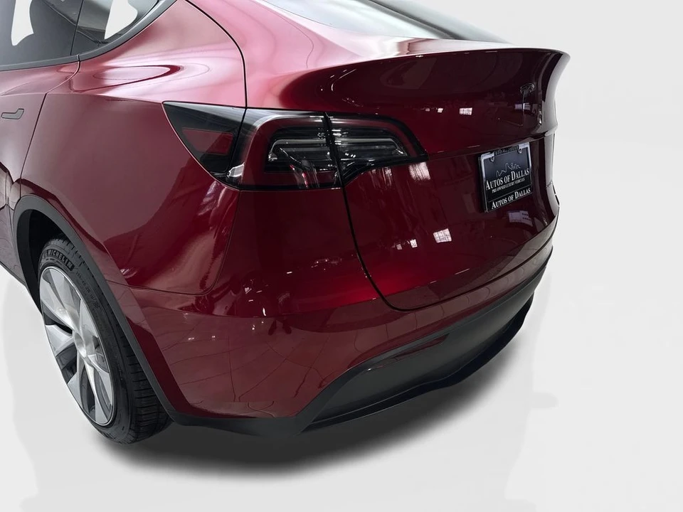2024 Tesla Model Y - Image 19 of 21
