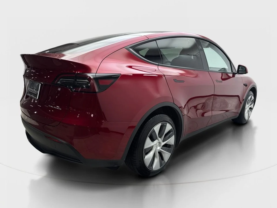 2024 Tesla Model Y - Image 6 of 21