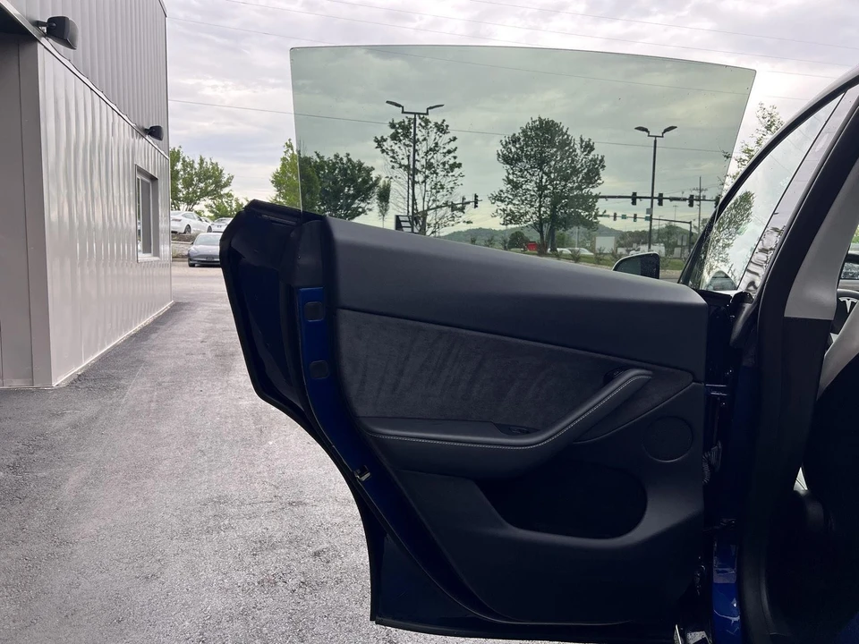 2024 Tesla Model Y - Image 7 of 19