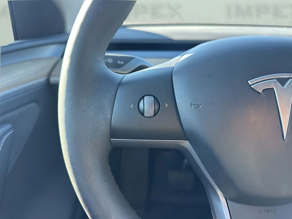 2024 Tesla Model Y - Image 15 of 21