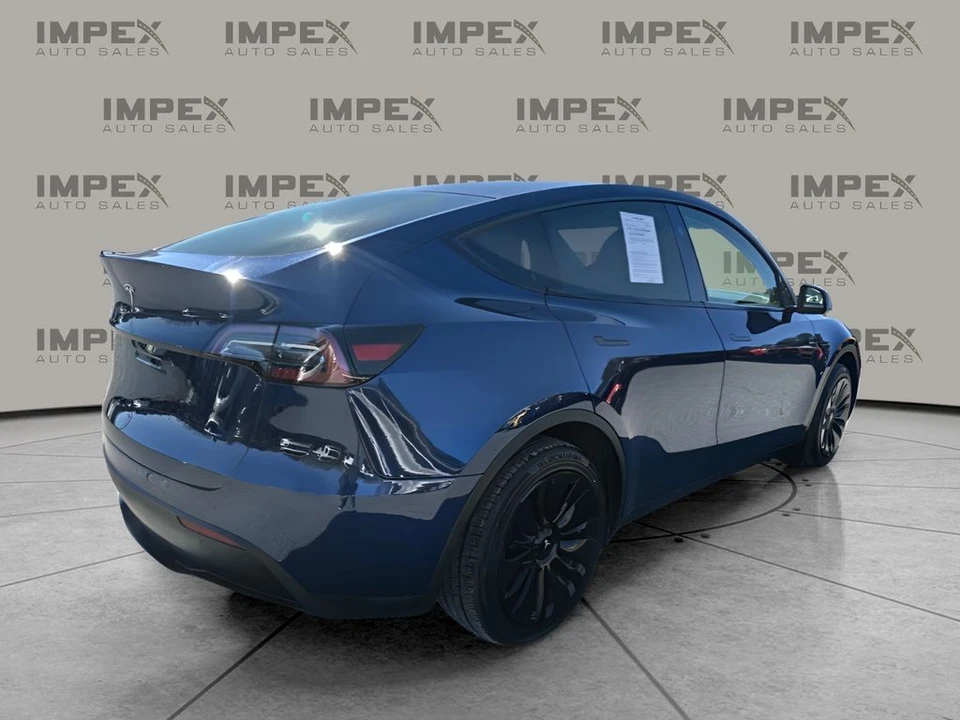 2024 Tesla Model Y - Image 5 of 12