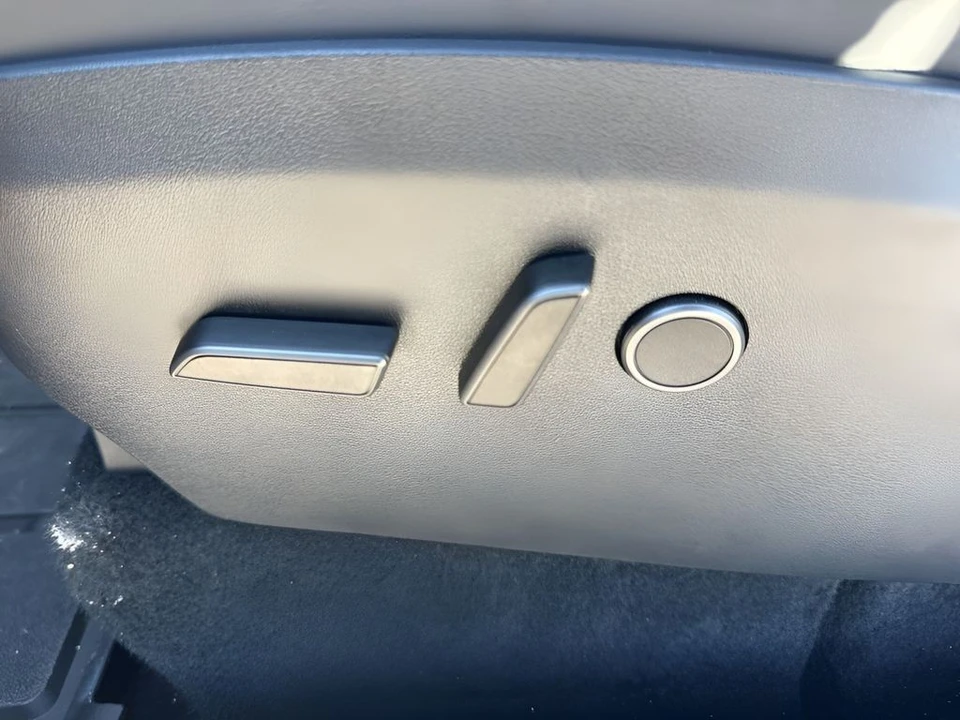2024 Tesla Model Y - Image 10 of 12