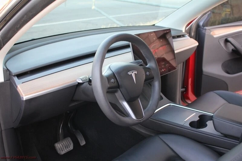 2024 Tesla Model Y - Image 14 of 21