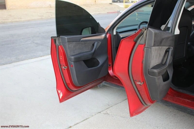 2024 Tesla Model Y - Image 11 of 21