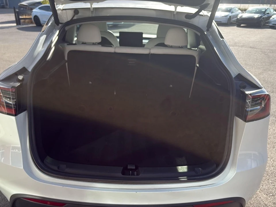 2024 Tesla Model Y - Image 13 of 21