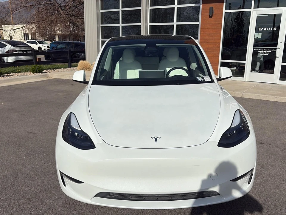 2024 Tesla Model Y - Image 3 of 21