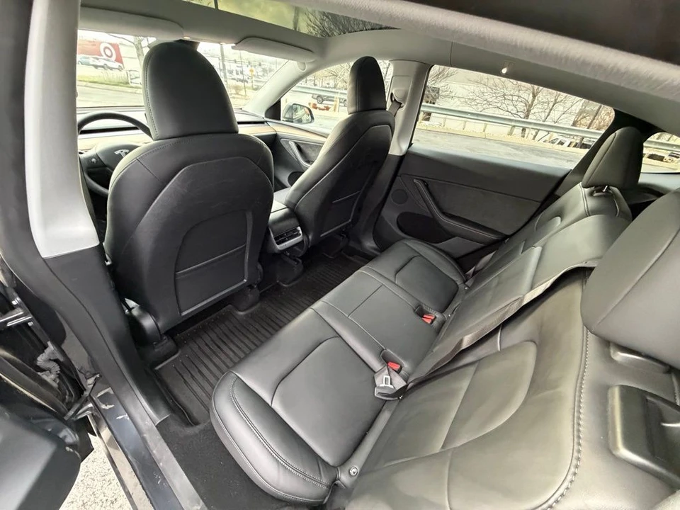 2024 Tesla Model Y - Image 10 of 17