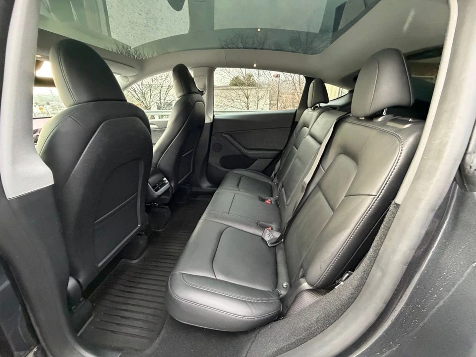 2024 Tesla Model Y - Image 9 of 17