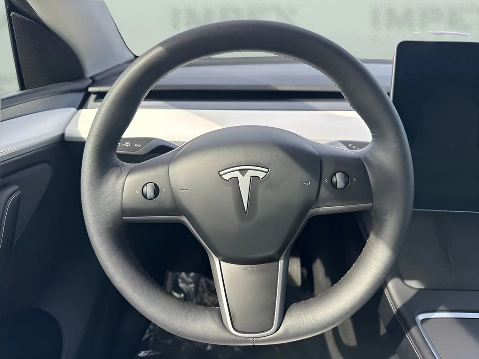 2024 Tesla Model Y - Image 15 of 21
