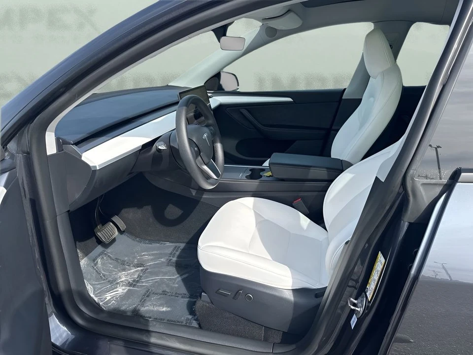 2024 Tesla Model Y - Image 9 of 21