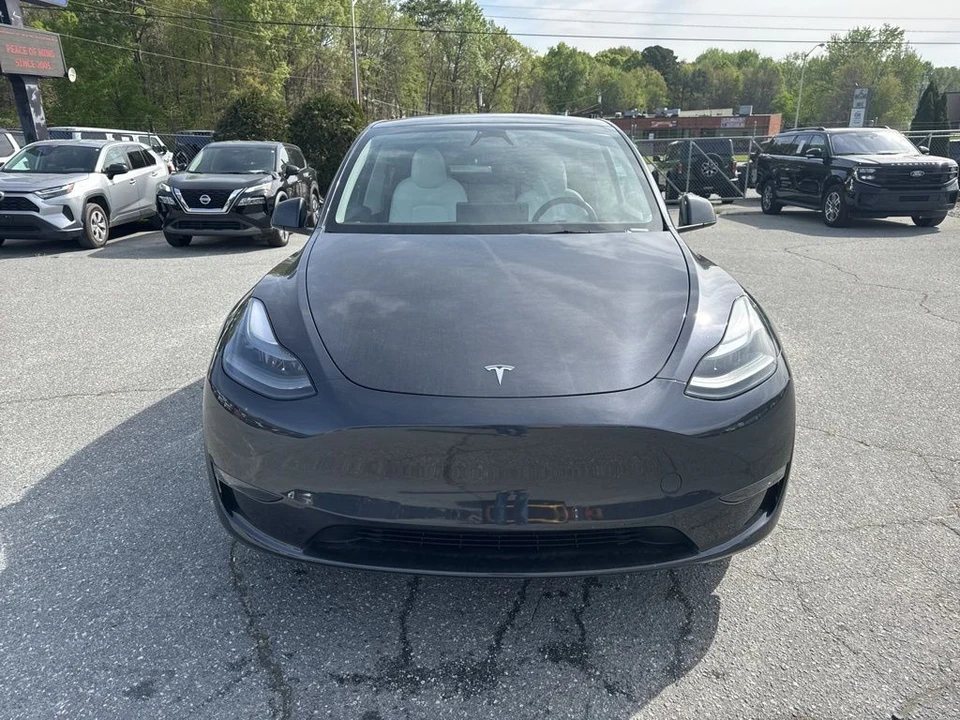 2024 Tesla Model Y - Image 8 of 21