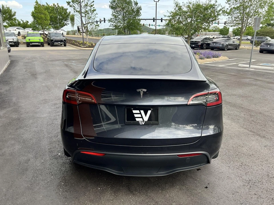2024 Tesla Model Y - Image 5 of 16