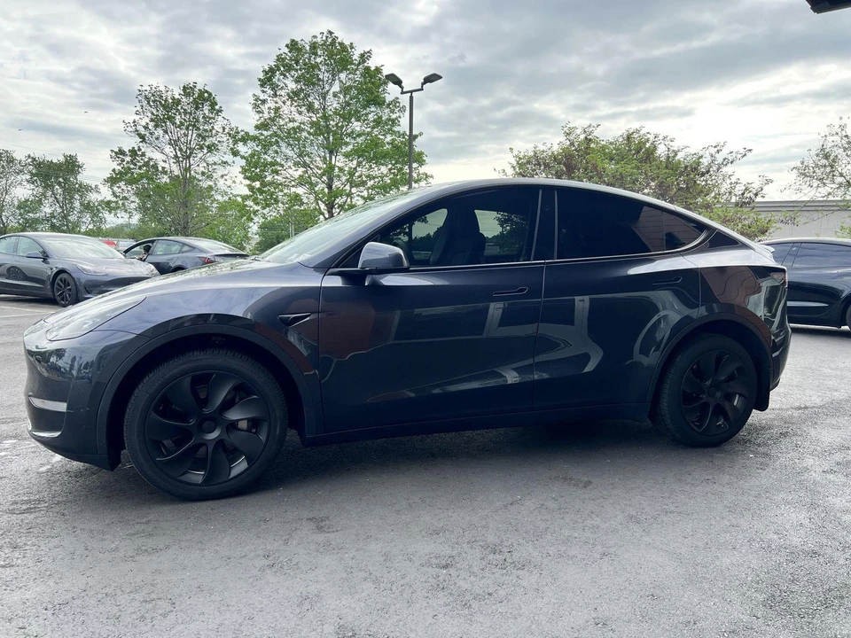 2024 Tesla Model Y - Image 3 of 16