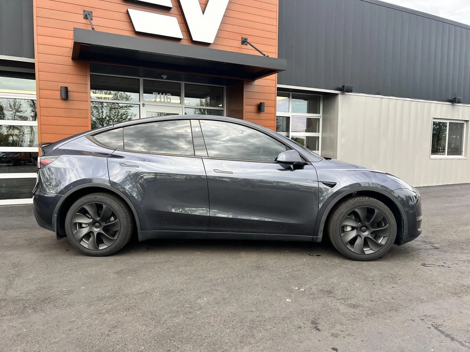 2024 Tesla Model Y - Image 4 of 16