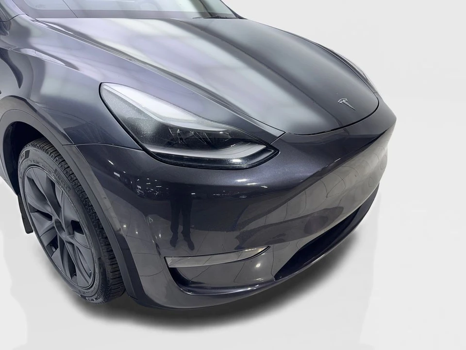 2024 Tesla Model Y - Image 17 of 21