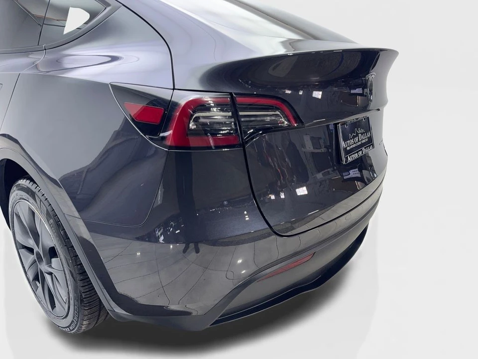 2024 Tesla Model Y - Image 19 of 21