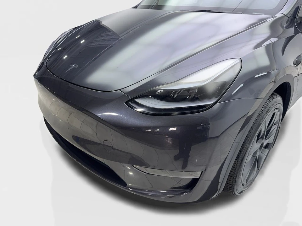 2024 Tesla Model Y - Image 16 of 21