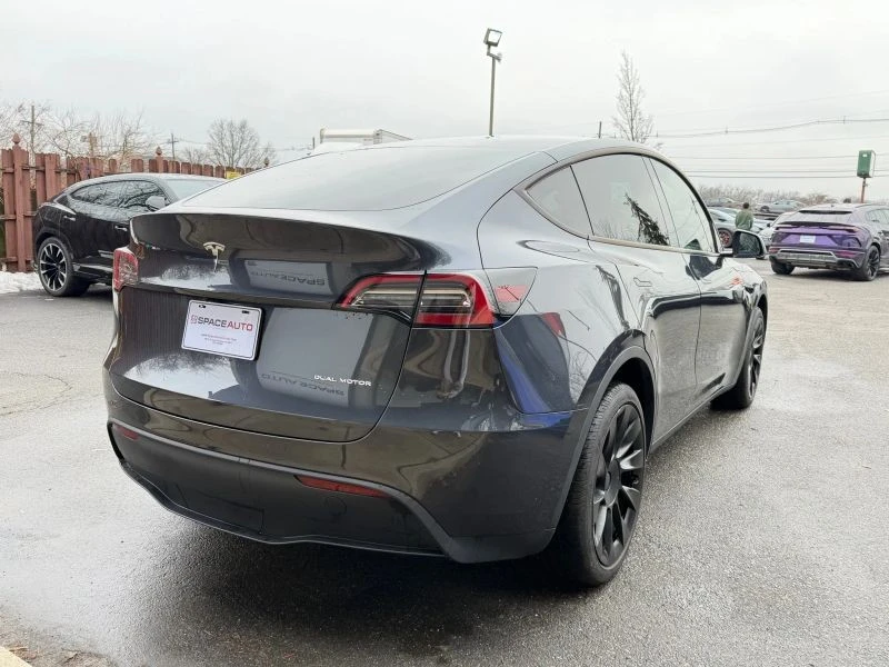 2024 Tesla Model Y - Image 5 of 12