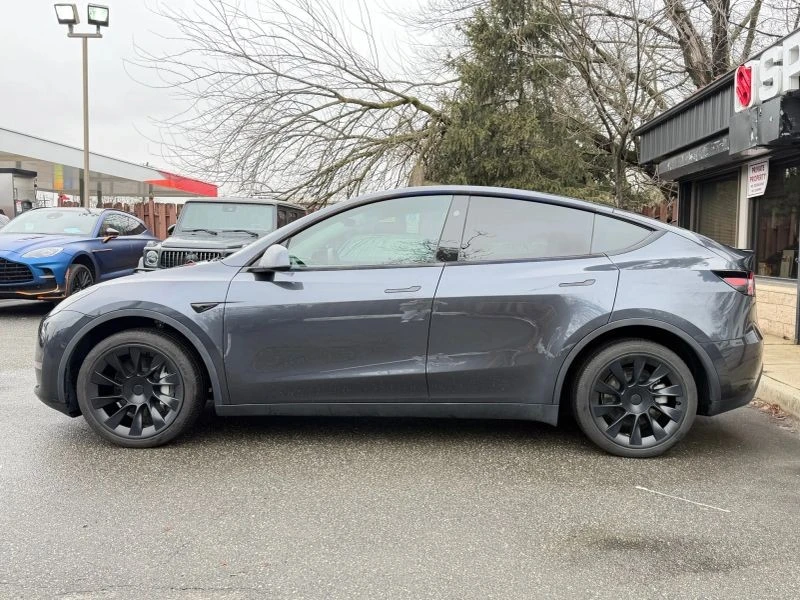 2024 Tesla Model Y - Image 8 of 12