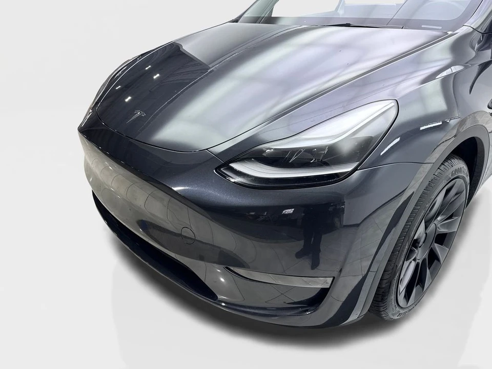 2024 Tesla Model Y - Image 16 of 21