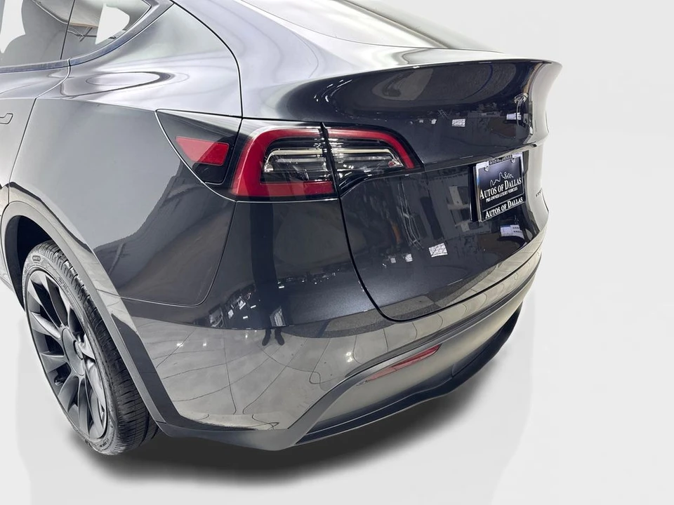 2024 Tesla Model Y - Image 19 of 21