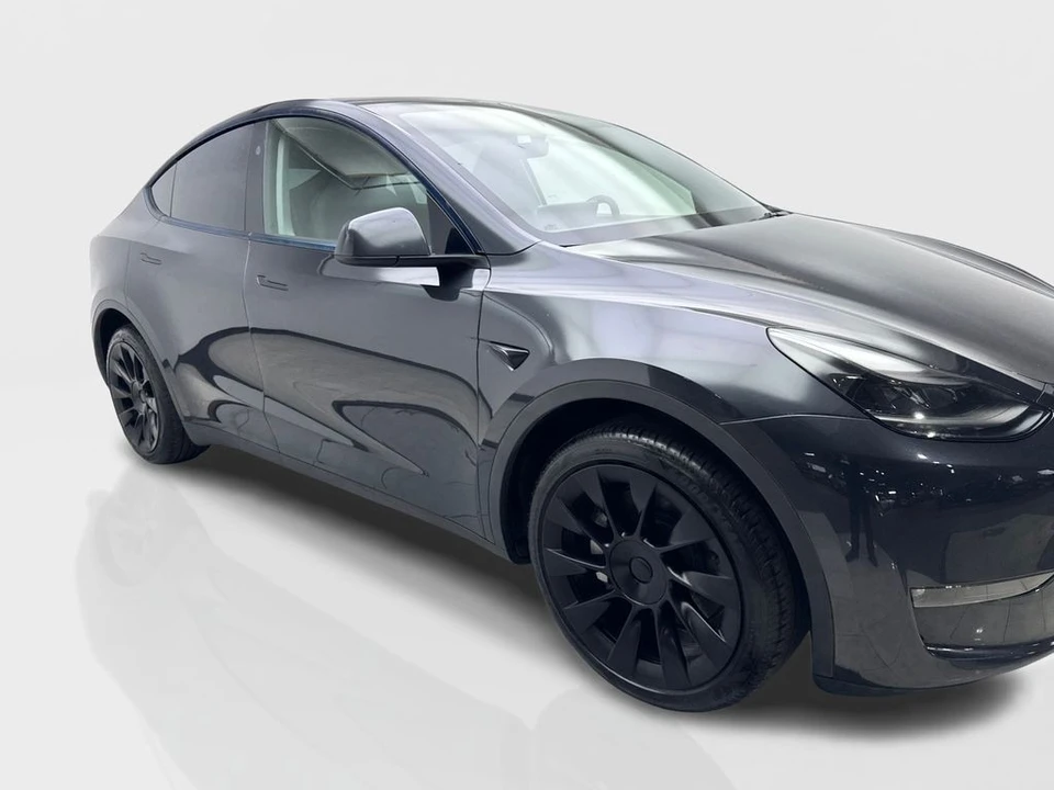 2024 Tesla Model Y - Image 12 of 21
