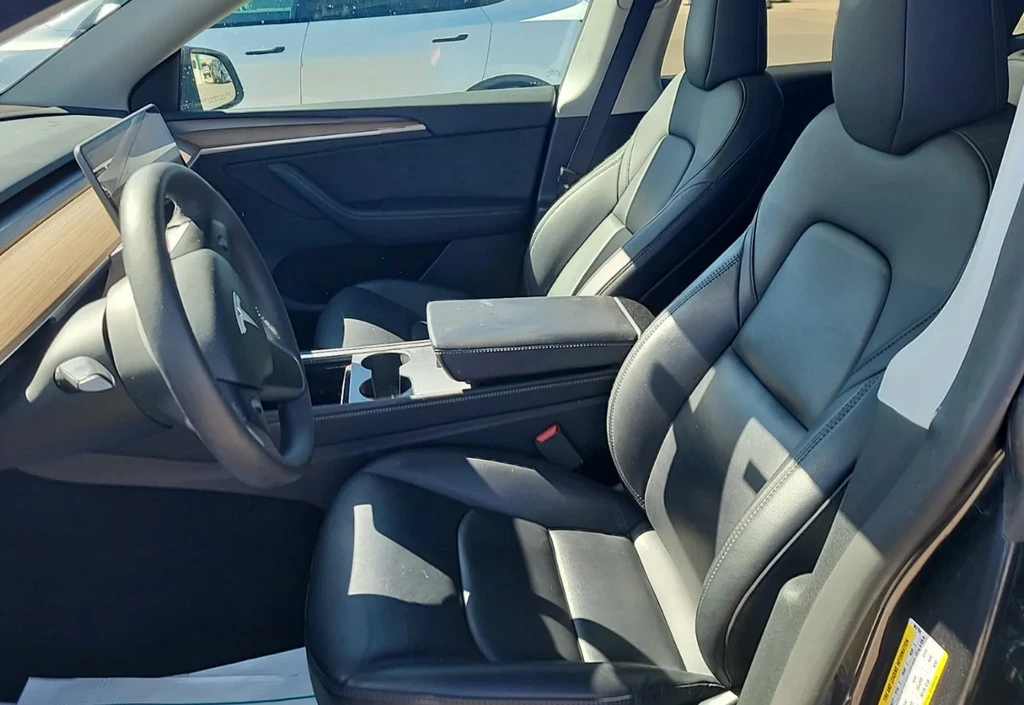 2024 Tesla Model Y - Image 4 of 10