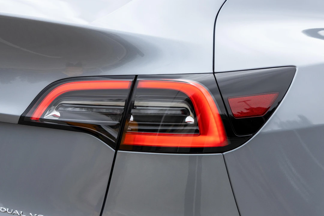 2024 Tesla Model Y - Image 31 of 31