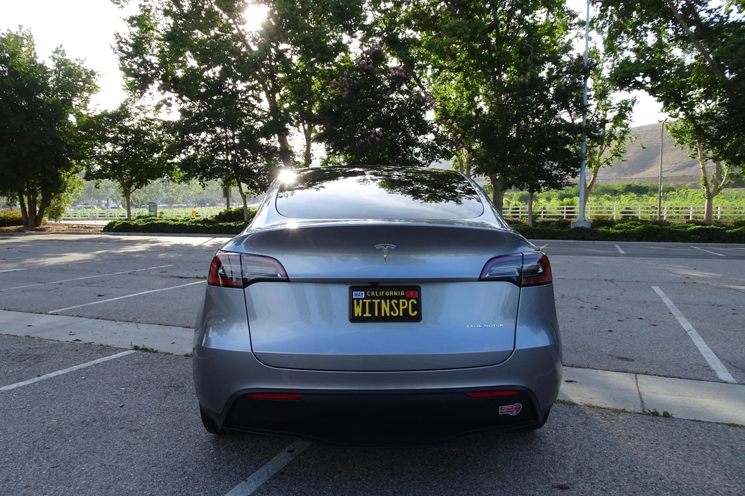 2024 Tesla Model Y - Image 14 of 31