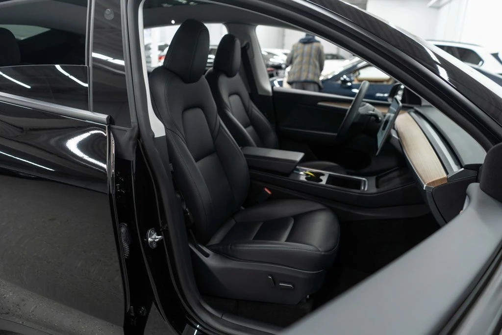 2024 Tesla Model Y - Image 11 of 12