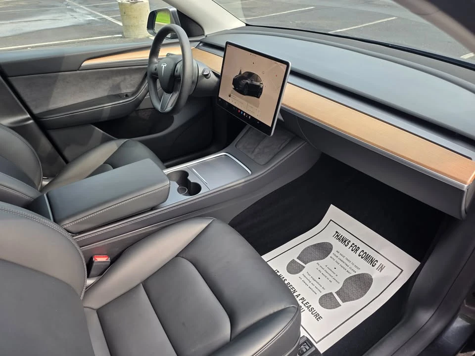 2024 Tesla Model Y - Image 12 of 16