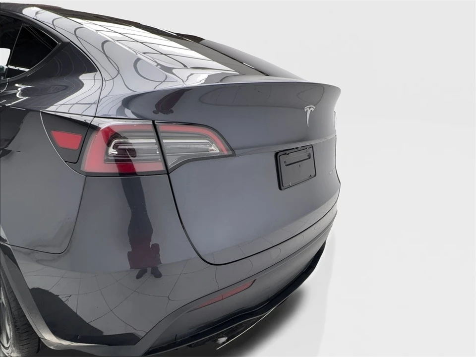 2024 Tesla Model Y - Image 6 of 12