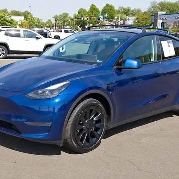 2024 Tesla Model Y Long Range