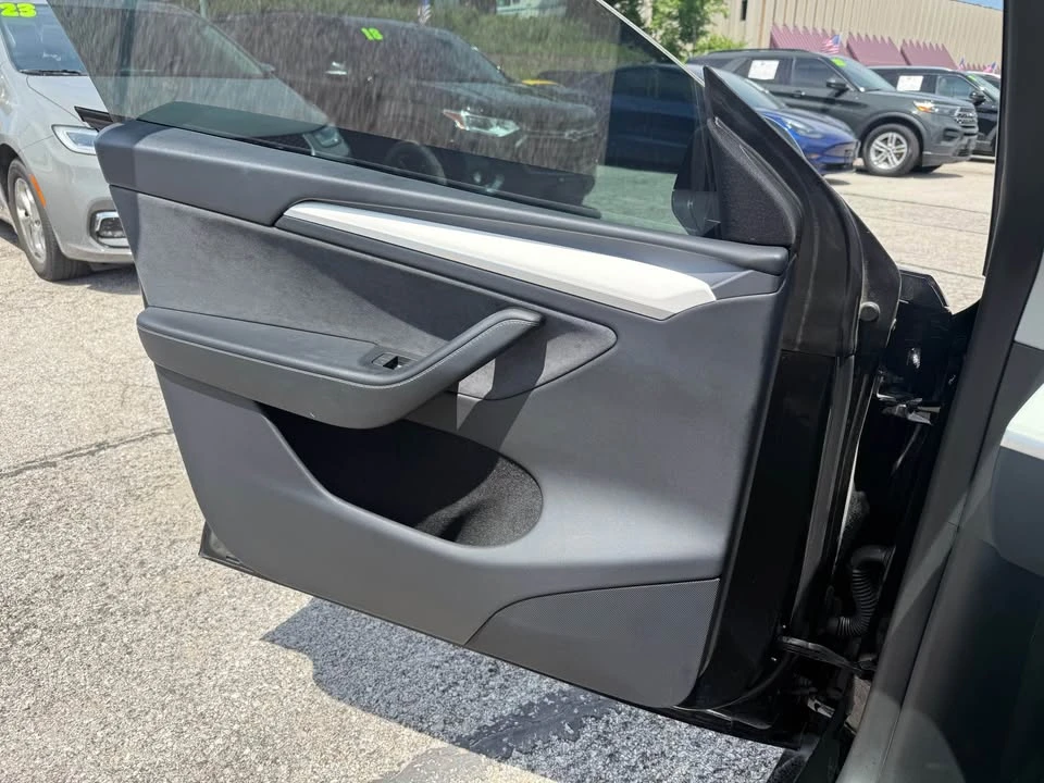 2024 Tesla Model Y - Image 19 of 20
