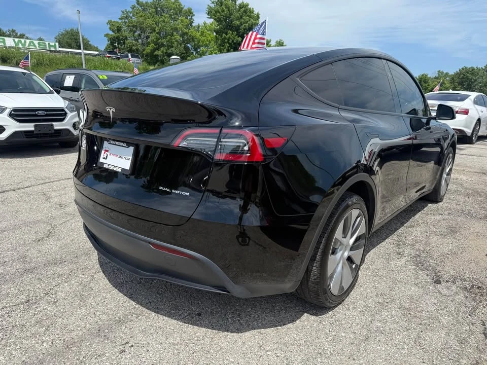 2024 Tesla Model Y - Image 3 of 20