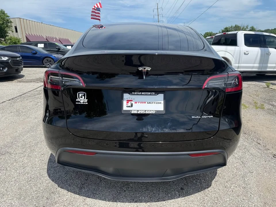 2024 Tesla Model Y - Image 4 of 20