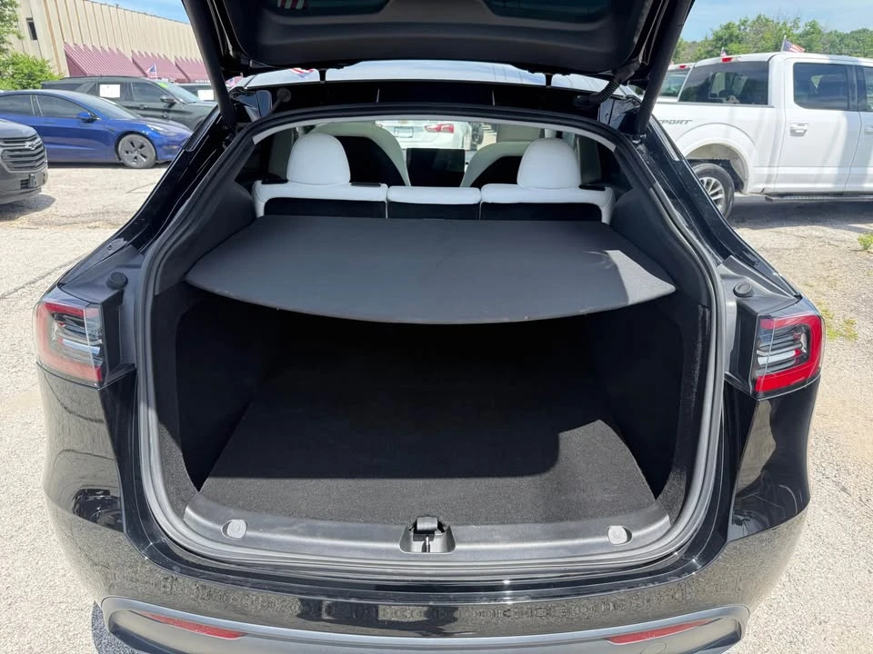 2024 Tesla Model Y - Image 5 of 20
