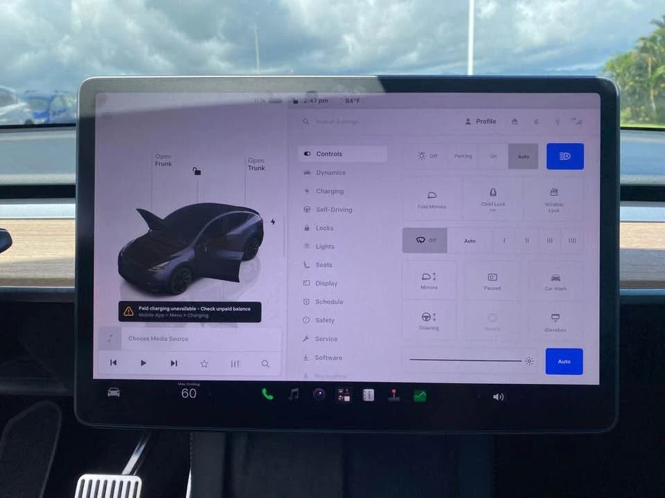 2024 Tesla Model Y - Image 9 of 12