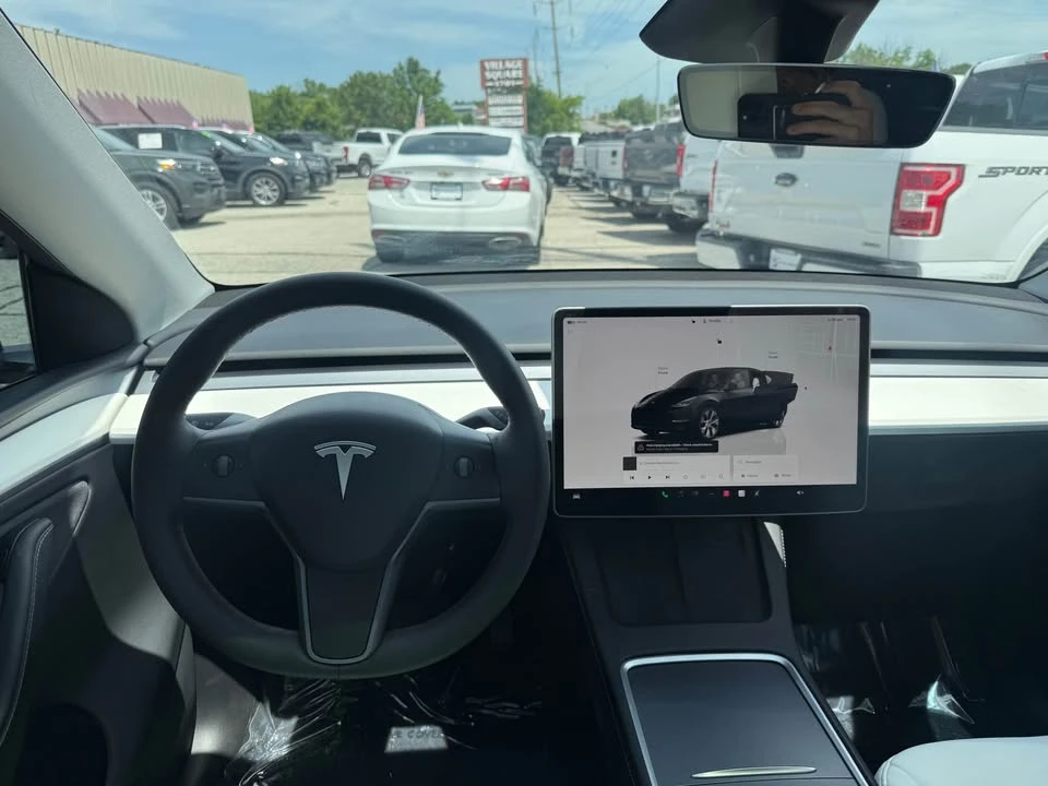 2024 Tesla Model Y - Image 12 of 20