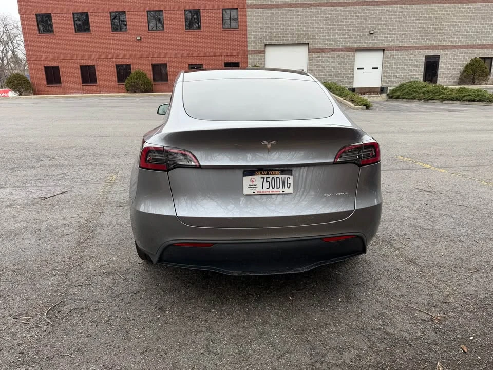 2024 Tesla Model Y - Image 2 of 7