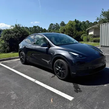 2024 Tesla Model Y Long Range Sport Utility 4D