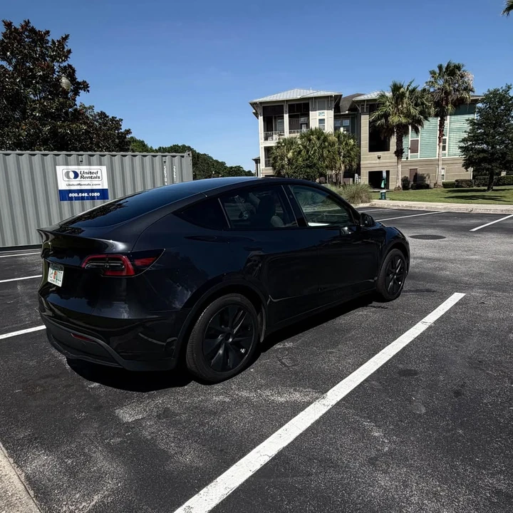 2024 Tesla Model Y - Image 11 of 14