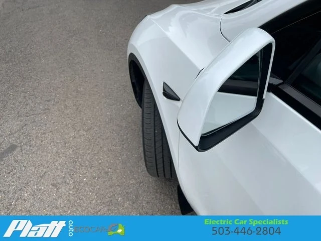 2024 Tesla Model Y - Image 18 of 21