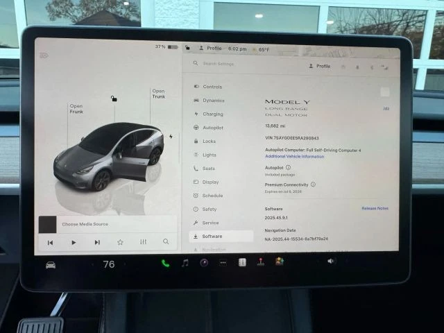 2024 Tesla Model Y - Image 9 of 21