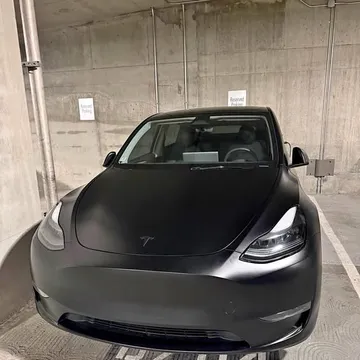 2024 Tesla Model Y Long Range Sport Utility 4D